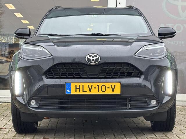 Toyota YARIS Cross 1.5 Hybrid 115 First Edition Comfortpack | Stoel en stuurverwarming | Aplle Carplay/Android Auto | NL auto | Parkeersensoren voor en achter | Toyota garantie tot 2035!