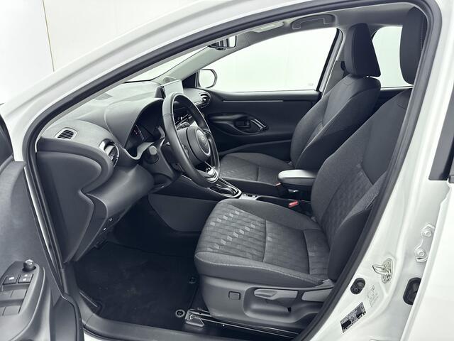 Toyota YARIS 1.5 Hybrid 115 First Edition | Full map navigatie | Climate control | LM velgen | Privacy glass |