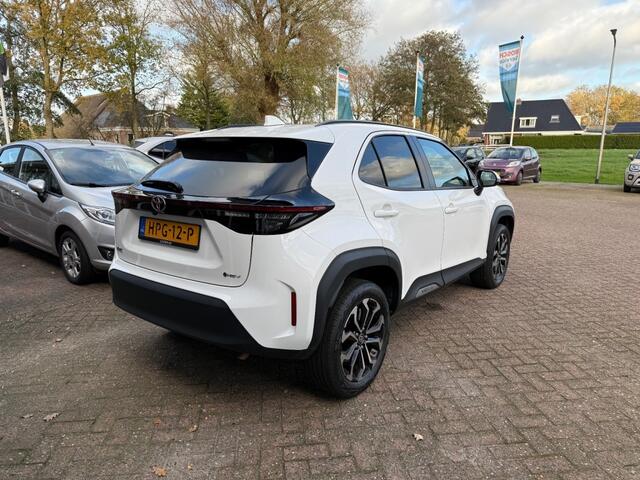 Toyota YARIS 1.5 HYBRID 115 FIRST EDTION NIEUW MODEL!