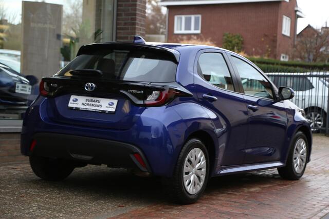 Toyota YARIS 1.5 Hybrid Active Navi Camera ACC