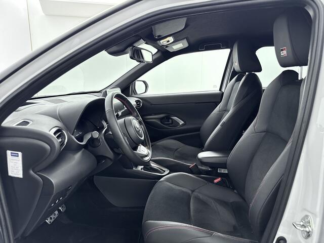 Toyota YARIS Cross 1.5 Hybrid GR Sport NL-Auto | Bi-Tone! | Dealeronderhouden | 1E Eig | APK 04-2027 |