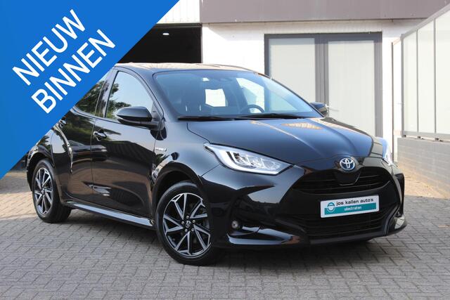 Toyota YARIS 1.5 Hybrid Dynamic Camera, Carplay, Privacy Glass, Stoel/Stuurverwarming