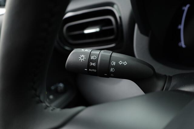 Toyota YARIS Cross 1.5 Hybrid 130pk Teamplayer | Winter pack | Safety pack | Navi | Adapt. Cruise | Camera | Keyless