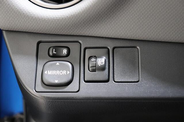 Toyota YARIS 1.5 Hybrid Trend, Lm velgen, NAVI, Cruise & Climate control, Camera!