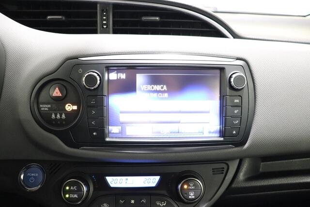 Toyota YARIS 1.5 Hybrid Trend, Lm velgen, NAVI, Cruise & Climate control, Camera!