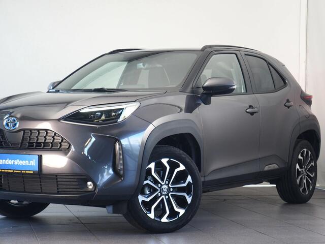 Toyota YARIS Cross 1.5 Hybrid 130 Executive/ Teamplayer | Dodehoekdetectie | Parkeersensoren Voor en Achter | Stuurwiel- En Stoelverwarming | Botsherkenning | Grootlichtassistent