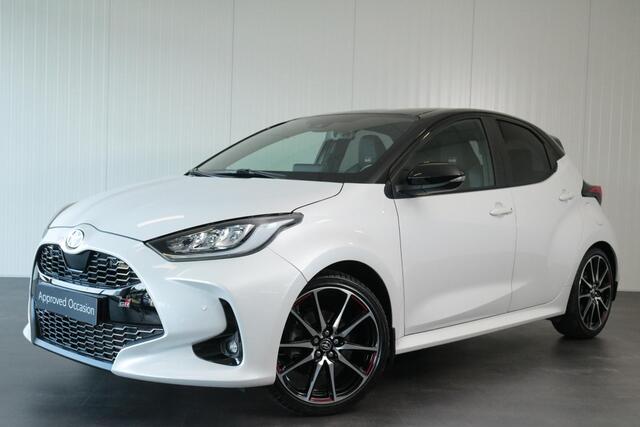 Toyota YARIS 1.5 Hybrid GR Sport, Parkeersensoren, Stuur & Stoelverwarming!