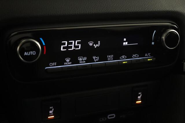 Toyota YARIS 1.5 Hybrid 115 Dynamic | Nieuw uit voorraad leverbaar! | 10 jaar fabrieksgarantie! |