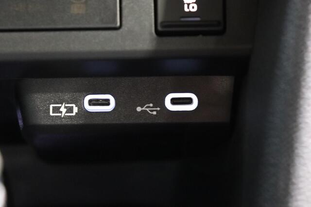 Toyota YARIS Cross 1.5 Hybrid 115 Dynamic, Comfort Pack, BSM, Stoel & Stuur verwarming, Inruilpremie ¤1.000,- !