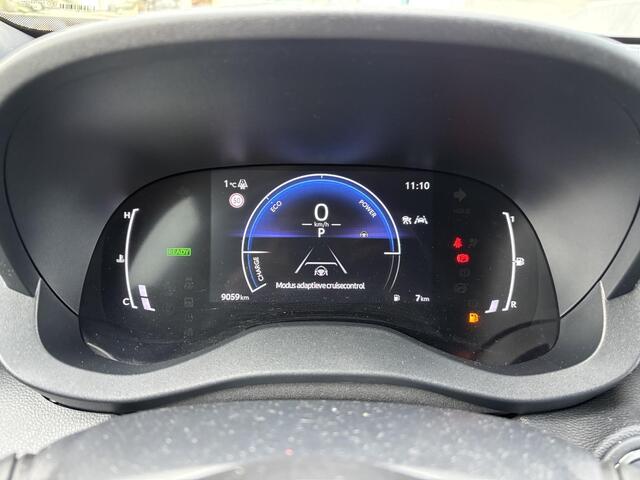 Toyota YARIS Cross 1.5 Hybrid 115 First Edition Bi-Tone | Trekhaak | Apple Carplay/Android auto | 1ste eigenaar | NL auto | Toyota garantie tot 2034!