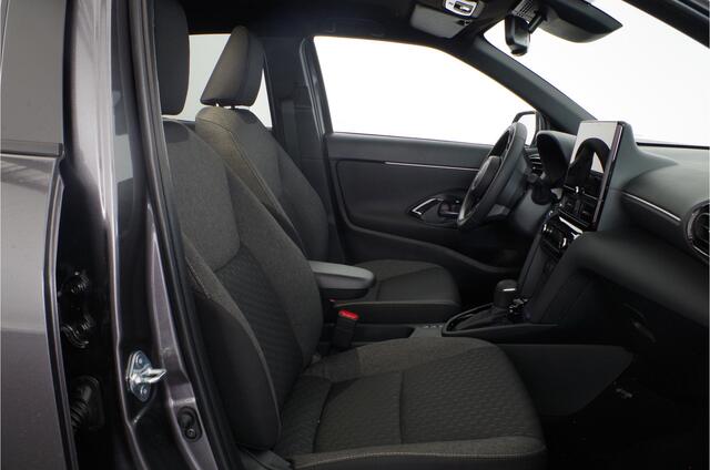 Toyota YARIS Cross 1.5 Hybrid 130 Teamplayer Design >130pk/camera/adapt. cruise | 4631 |