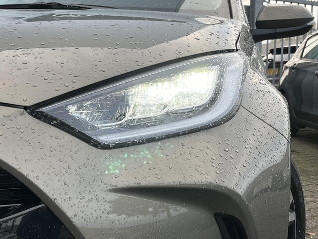 Toyota YARIS 1.5 Hybrid 115 First Edition