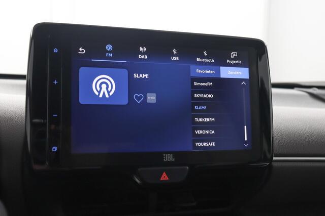 Toyota YARIS Cross 1.5 Hybrid Executive | Stoelverwarming | Head-up display | Parkeersensoren | JBL |