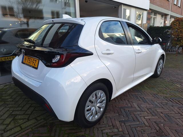 Toyota YARIS 1.0 VVT-i Active /Navi/Camera/Apple/Android/1e Eig/Cruise/Garantie