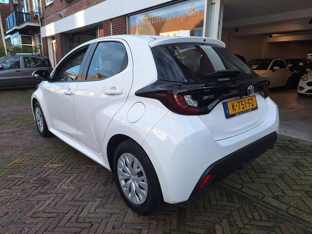 Toyota YARIS 1.0 VVT-i Active /Navi/Camera/Apple/Android/1e Eig/Cruise/Garantie
