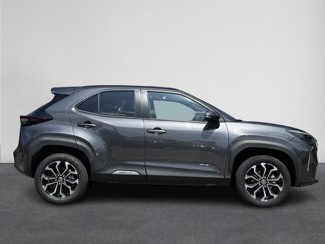 Toyota YARIS Cross 1.5 Hybrid 130 Dynamic | NIEUW ! | 17" LM-Velgen | Climate Control | Adaptieve-Cruise | Apple Carplay/Android Auto | LED Verlichting | Achteruitrij Camera | Parkeersensoren | Winter pakket | ( Vesteging - Nieuwegein )