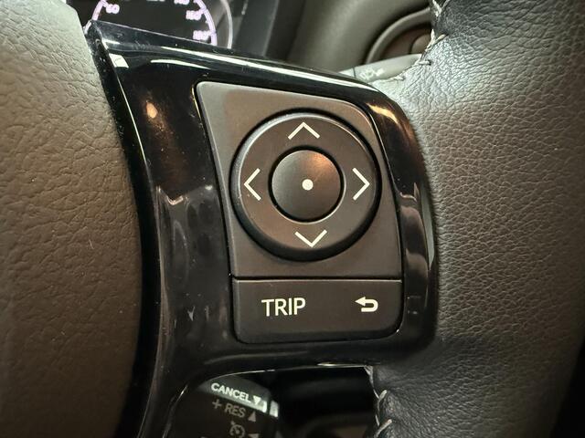 Toyota YARIS 1.5 Hybrid Energy Plus met trekhaak!