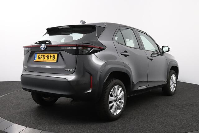 Toyota YARIS Cross 1.5 Hybrid Active | Camera | All-season banden | Carplay/Android Auto |