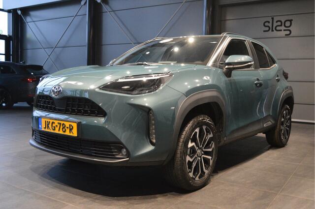 Toyota YARIS Cross 1.5 Hybrid 130 Team Player carplay camera cruise 17 inch !!