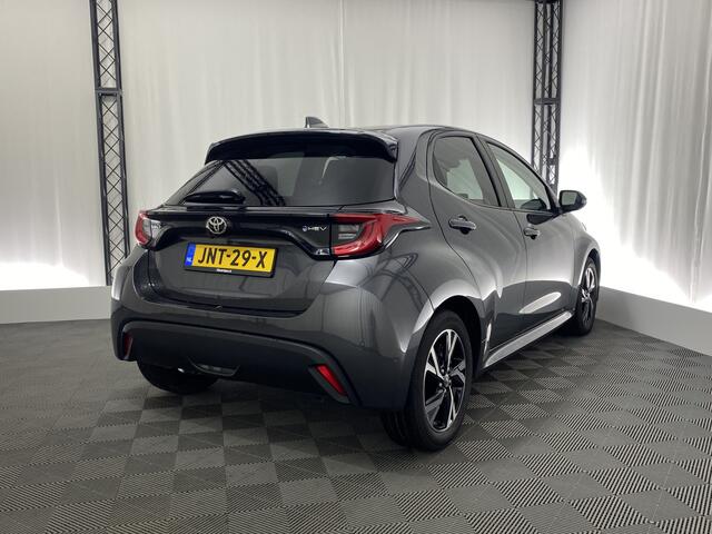 Toyota YARIS 1.5 Hybrid Style Automaat | Apple Carplay | Dodehoek Det. | Camera | ACC | DAB |