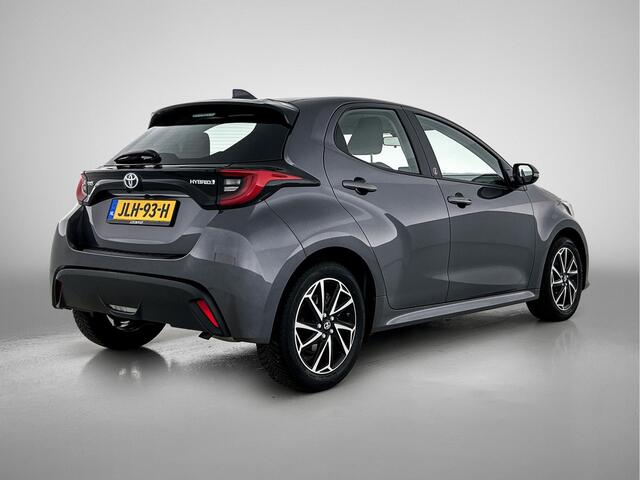 Toyota YARIS 1.5 Hybrid Dynamic | Navigatie | ACC |