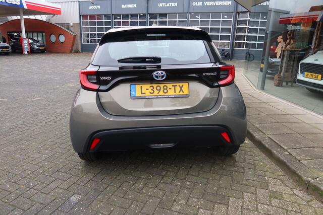 Toyota YARIS 1.5 Hybrid Dynamic APPLE-CARPLAY / CAMERA