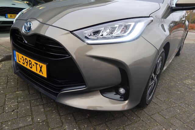 Toyota YARIS 1.5 Hybrid Dynamic APPLE-CARPLAY / CAMERA