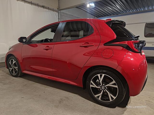 Toyota YARIS 1.5 Hybrid 116pk First Style Edition 5 Drs Carplay / A.Camera / Dodehoek / Adapt.Cruise C. Winter Pack / 16 INCH LM Velgen