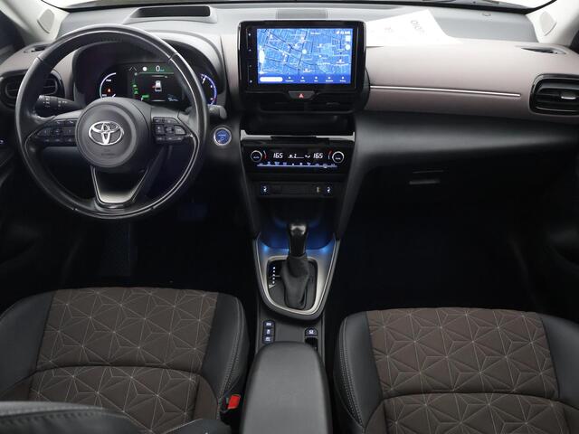 Toyota YARIS Cross 1.5 HYBRIDE EXECUTIVE BI-TONE GARANTIE TOT 9-2032 DODE HOEK DETECTIE.STOEL VERWARMING.TREKHAAK