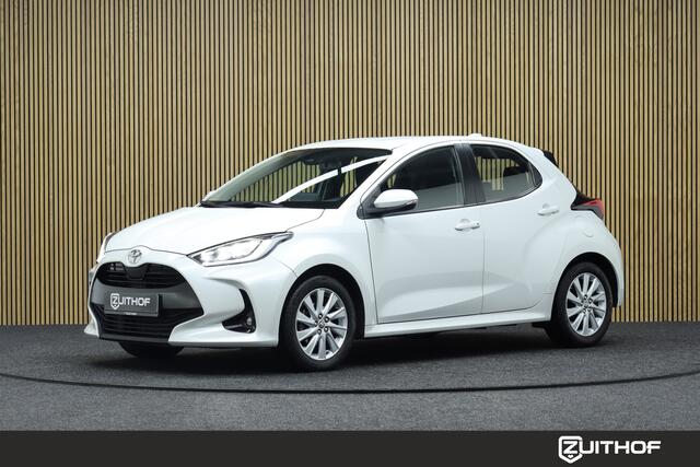 Toyota YARIS 1.5 VVT-i Business Plus | Adaptive-cruise | Afneembare Trekhaak | Camera | Clima | Maps Navigatie | Apple Carplay & Android Auto | Keyless | Stoel & Stuurverwarming