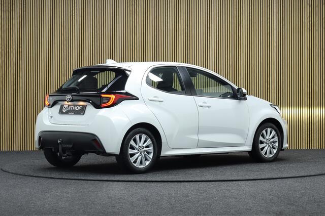 Toyota YARIS 1.5 VVT-i Business Plus | Adaptive-cruise | Afneembare Trekhaak | Camera | Clima | Maps Navigatie | Apple Carplay & Android Auto | Keyless | Stoel & Stuurverwarming