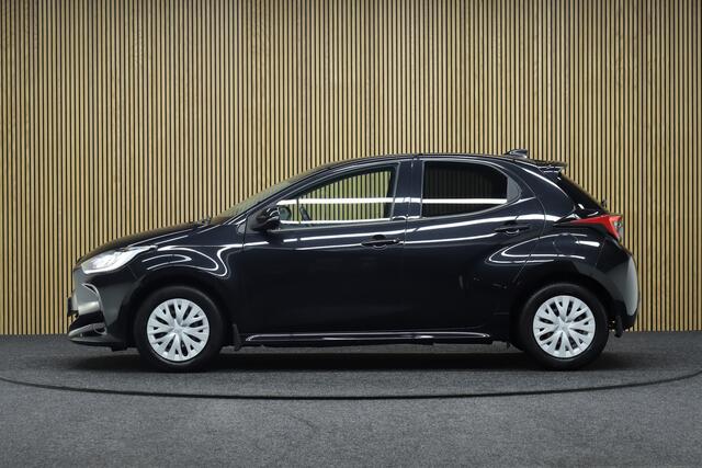 Toyota YARIS 1.5 VVT-i Business Plus | Adaptive-cruise | Camera | Apple Carplay & Android Auto | Maps Navigatie | Airco | Stoel & Stuurverwarming