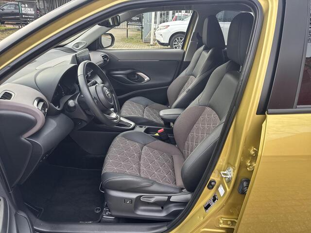 Toyota YARIS Cross 1.5 Hybrid Executive | 06-10141018 Voor meer informatie