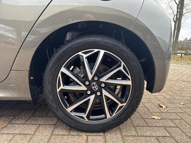 Toyota YARIS 1.5 Hybrid Tech Edition | 06-10141018 Voor meer informatie