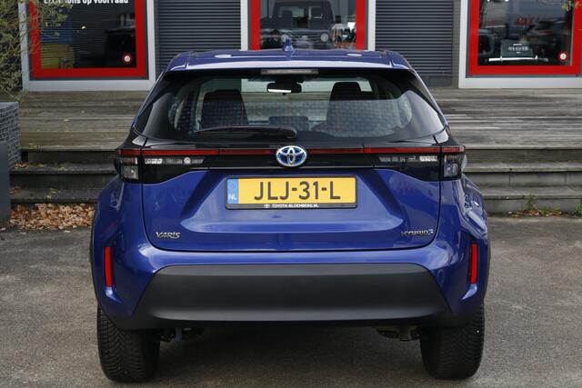 Toyota YARIS Cross 1.5 Hybrid Active | All season banden | CarPlay