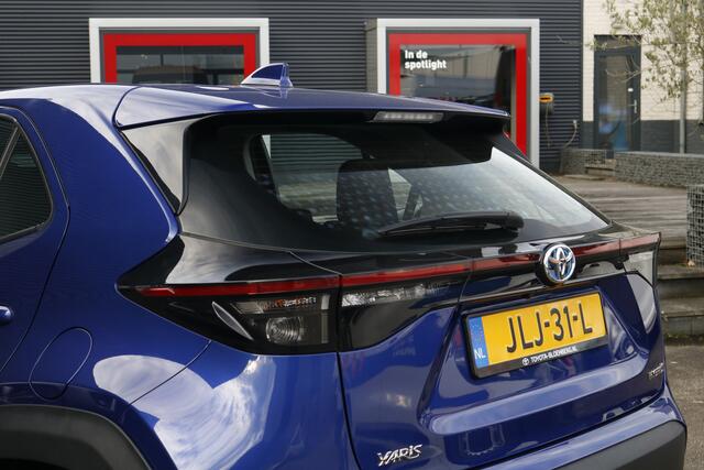 Toyota YARIS Cross 1.5 Hybrid Active | All season banden | CarPlay