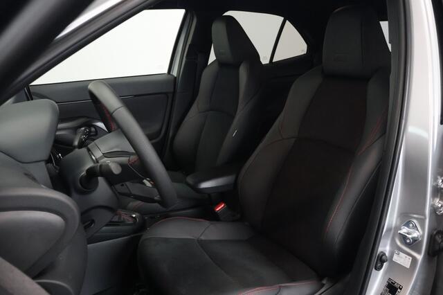 Toyota YARIS 1.5 Hyb 130 GR Sport Automaat | Camera | Winter Pakket | Keyless