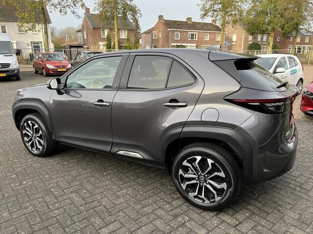 Toyota YARIS 1.5 Team D | Cruise | Apple Carplay | Camera