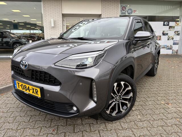 Toyota YARIS 1.5 Hybrid Dynamic | Sensoren V/A | Stuur+stoelverwarming |