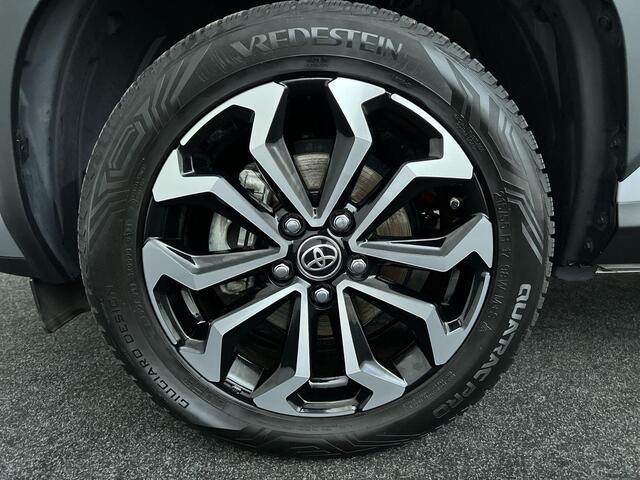 Toyota YARIS Cross 1.5 Hybrid Dynamic | Trekhaak | Navigatie | All seasonbanden | RIJKLAAR