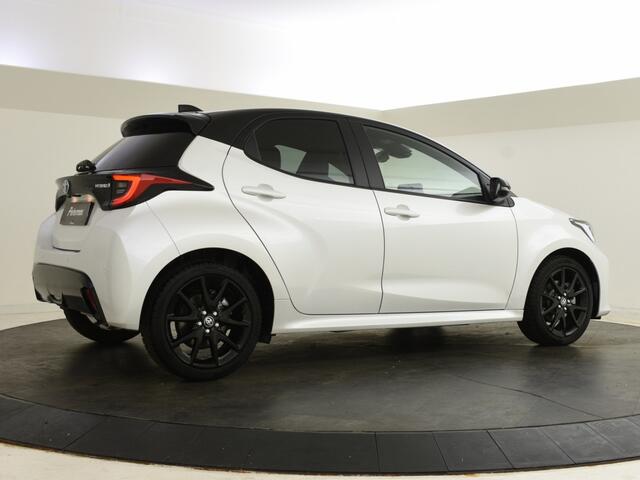Toyota YARIS 1.5 Hybrid Executive | JBL | Head Up | Parkeersensoren V + A