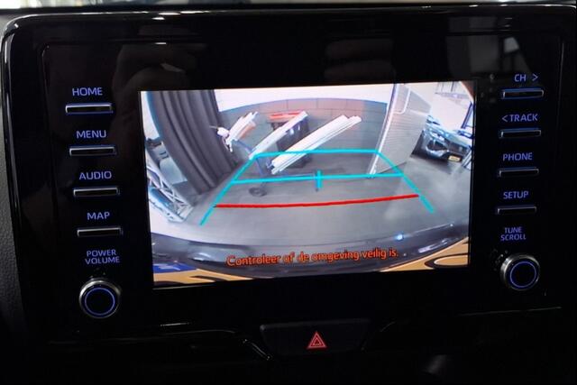 Toyota YARIS 1.5 Hybrid 85kW/115pk CVT Dynamic SOUNDPAKKET + ADAPT.CRUISE + LANE ASSIST + APPLE CARPLAY/ANDROID AUTO + LED KOPLAMPEN + CLIMA + PD-GLASS + ACHTERUITRIJCAMERA + SPORTSTOELEN + MISTLAMPEN + 16" LM-VELGEN!!