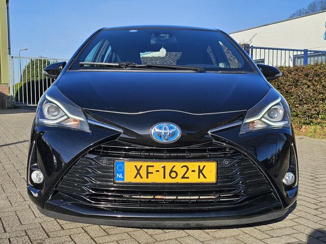 Toyota YARIS 1.5 Hybrid Executive, Zondag OPEN!