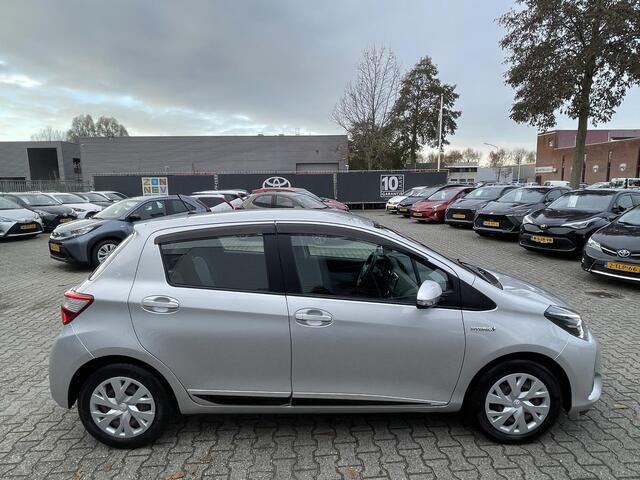 Toyota YARIS 1.5 Hybrid Design Sport parkeersensoren achter