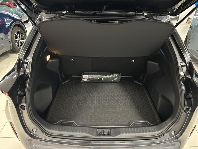 Toyota YARIS Cross 1.5 Hybrid 115 Dynamic NIEUW! Direct leverbaar! ¤ 1000,- inruilpremie Comfortpack, Parkeersensoren Voor+Achter, Stoel/stuurverwarming