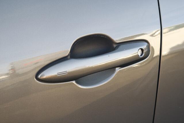 Toyota YARIS Cross 1.5 Hybrid Dynamic | Trekhaak | Apple Carplay | Achteruitrijcamera |