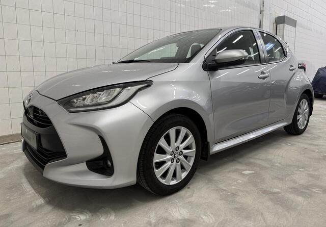 Toyota YARIS 1.5 VVT-i Carplay / Stuur & Stoelverwarming / LMV