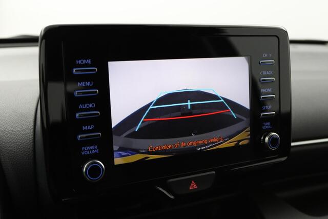Toyota YARIS 1.5 VVT-i Dynamic | Trekhaak | Navigatie | Keyless start en entry|