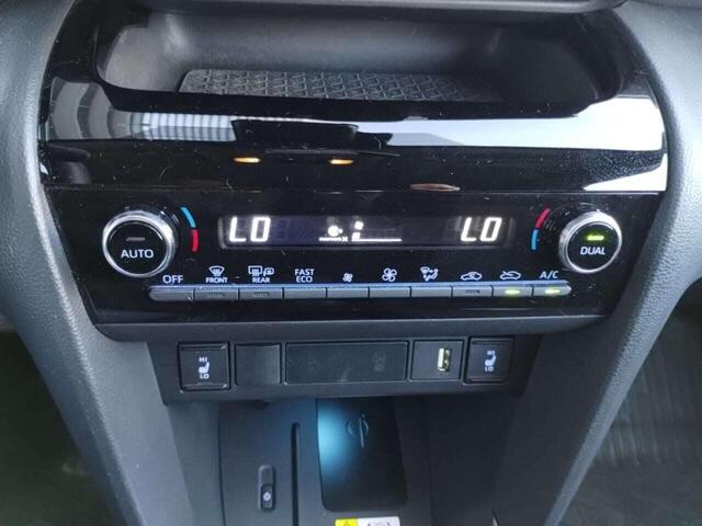 Toyota YARIS Cross 1.5 Hybrid Executive | Navigatie | Stoelverwarming | Adaptive cruise control