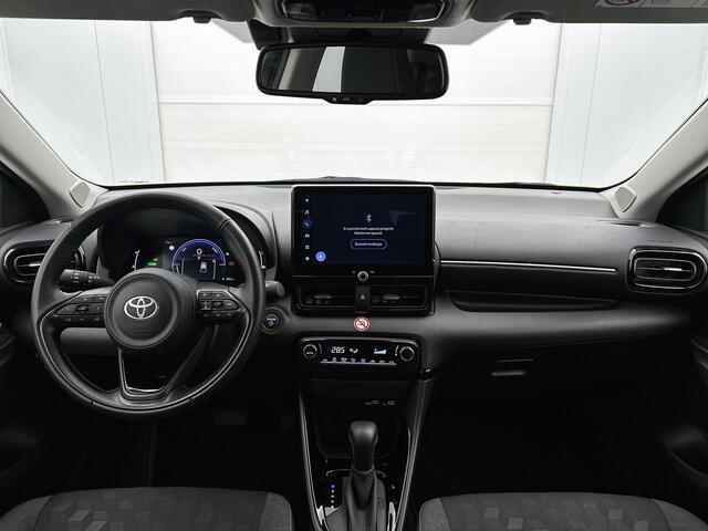 Toyota YARIS 1.5 Hybrid 115 First Edition